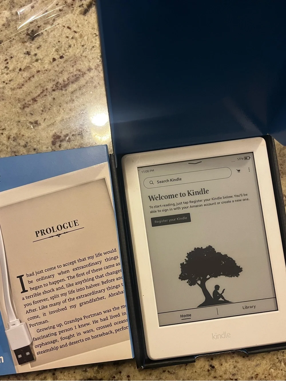 Amazon Kindle 8th generation - Picture 2 of 4